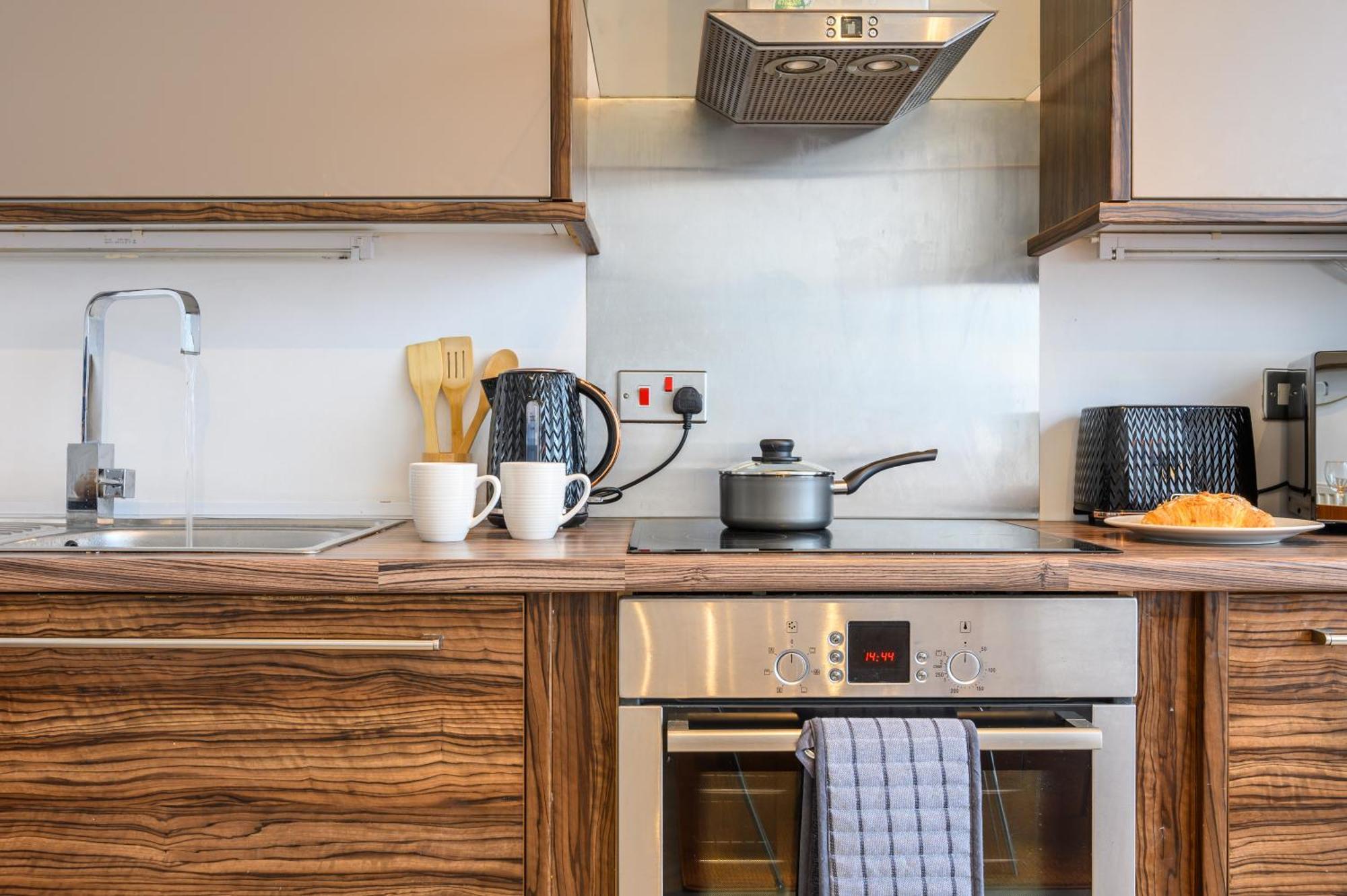 Llandaff Lofts By Ty Sa - 2 Bed With Terrace - Wifi Apartment Cardiff Exterior photo